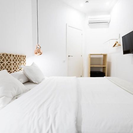 Bruc & Bruc Hostel Barcelona Exterior photo