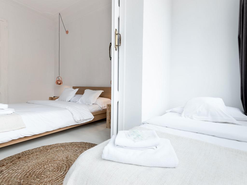 Bruc & Bruc Hostel Barcelona Exterior photo